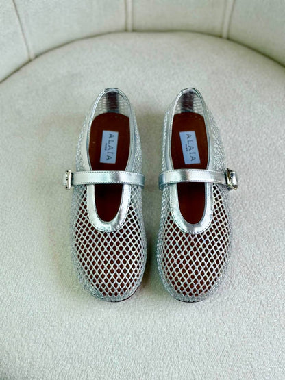 ALAIA
Super *AAA* *+* Quality 💯 
With original packing🎁🎁
SIZE:36and41
Available now
450 dhs🇦🇪🇦🇪

Zain309
♥️♥️♥️