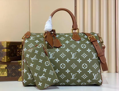 LOUIS VUITTON ✨💕✨
New collection ✨✨✨
SuperMaster Quality 🔥🔥
Available Now ❤️❤️❤️
For Price 👇 WTSP Text Zain 0568585901
0507557372
0544061607

Zain252
♥️♥️♥️