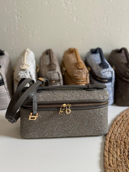 New Collection✨✨✨
LORO PIANA

20cm
350 dhs🪙🌨️

Top quality 
With box🎁

Zain167
♥️♥️♥️