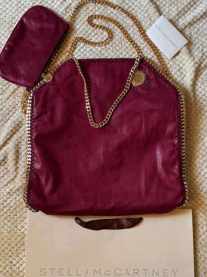 STELLA McCARTNEY
37cm
380 dhs🇦🇪🇦🇪
Top quality

Zain167
♥️♥️♥️