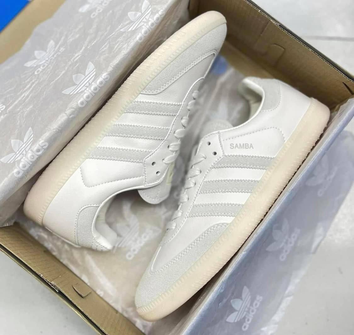 Samba
Size 36-45⚡️
95 dhs🪙💚

Zain183
♥️♥️♥️