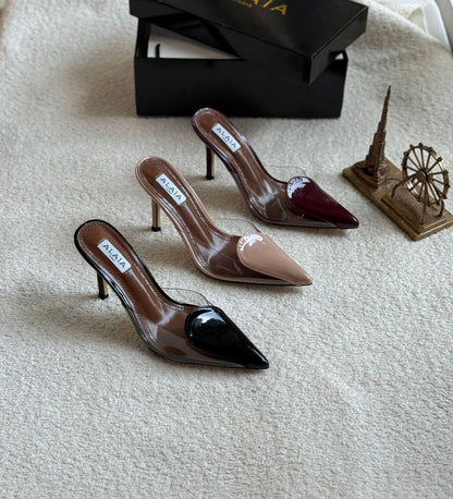 New. Alaia  heel 

  Size  .  36.  to 41

100 dhs✅

Zain80
♥️♥️♥️