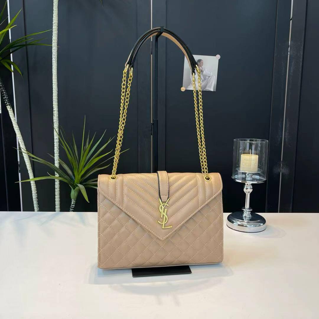 YSL
⚡28cm
95 dhs✅

Zain118
♥️♥️♥️