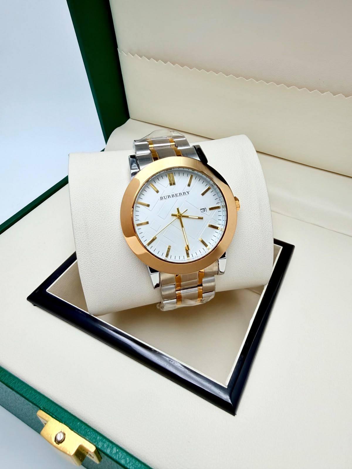 Cartier 
Burberry
Piaget
Bvlgari

55 dhs

Zain45
♥️♥️♥️