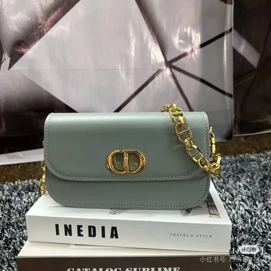 Dior Master
130 dhs🪙🌨️

Zain10
♥️♥️♥️