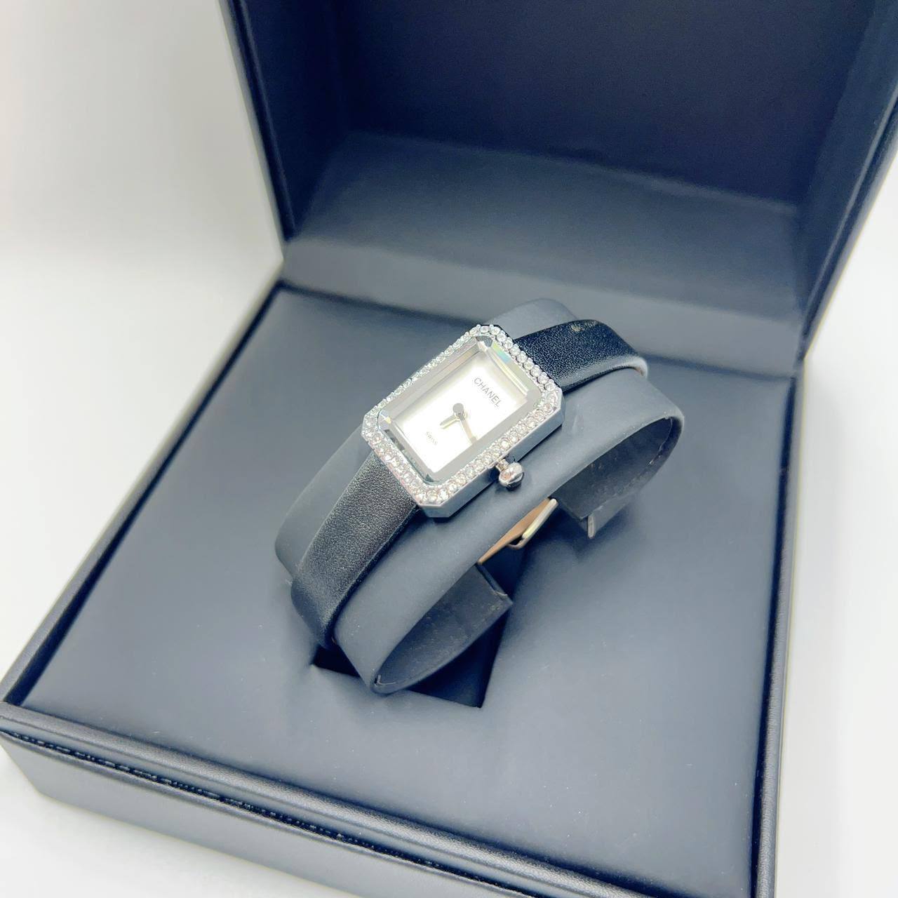Leather belt ladies 
55 dhs🇦🇪🇦🇪

Zain45
♥️♥️♥️