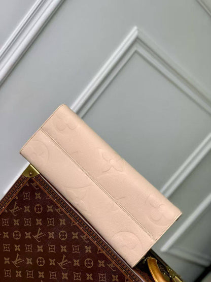 *Lv OnTheGo MM✅*
*Size 35 cm*
For Price 👇 WTSP Text Zain 0568585901

Zain274
♥️♥️♥️
