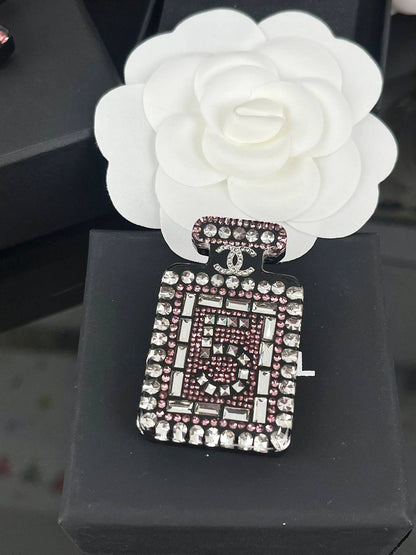 Super Master Brooch 
110 dhs🪙 
With Box And Paper Bag
🎁🎁🎁

Zain89
♥️♥️♥️
