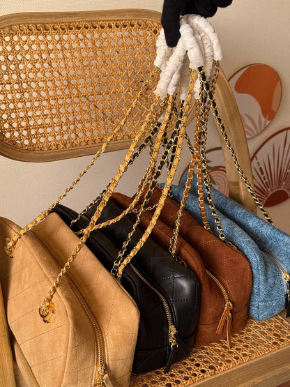 New Collection✨✨✨
CHANEL
30cm
380 dhs🇦🇪🇦🇪
*MASTER QUALITY*
With box🎁

Zain167
♥️♥️♥️
