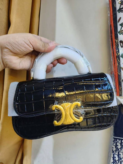 Celine Master
260 dhs🪙🌨️

Zain10
♥️♥️♥️