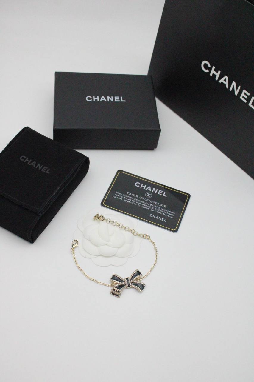 Accessories
65 dhs❤️

Zain122
♥️♥️♥️