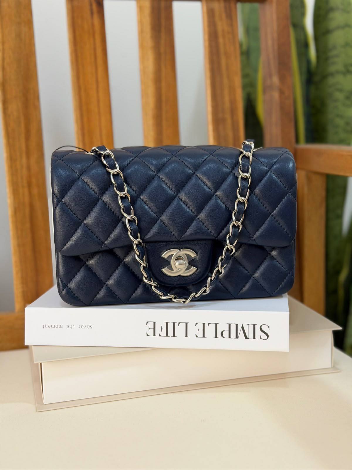 CHANEL 
Super Master Quality 
Original Packing
Size 20CM

For Price 👇 WhatsApp✅
0568585901 
0507557372
0552275751 Owner Zain 👌


Zain321
♥️♥️♥️
