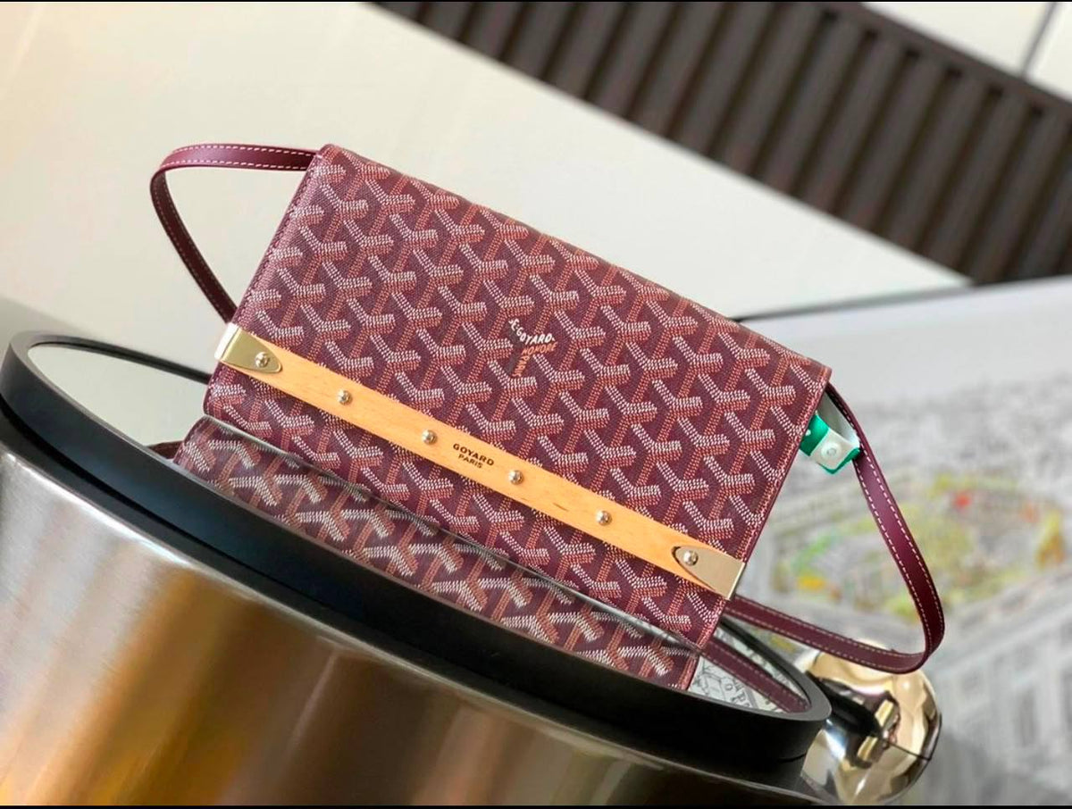 Goyard

240 dhs

Zain134
♥️♥️♥️