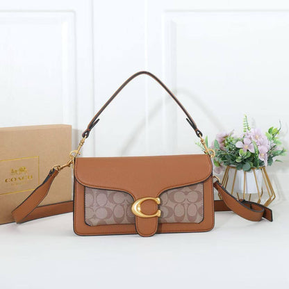 Coach   
100 dhs🌺

with box 📦 

Good quality 

Zain253
♥️♥️♥️