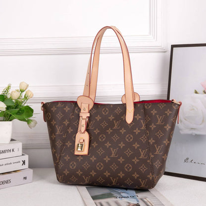 LV

Best quality
With box’s
🎁🎁🎁

120 dhs✅
size 40cm

Zain158
♥️♥️♥️