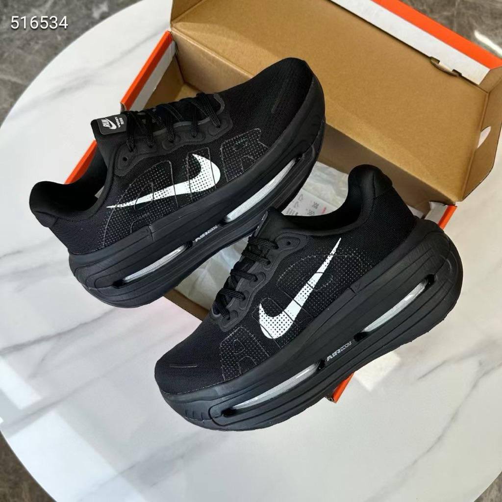 Nike
Size 40 TO 45 
Master 
220 dhs✅

Zain183
♥️♥️♥️