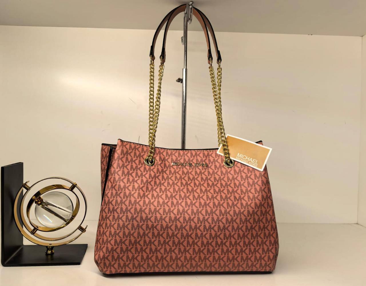 Mk 
100 dhs✅
Size 35cm

Zain161
♥️♥️♥️