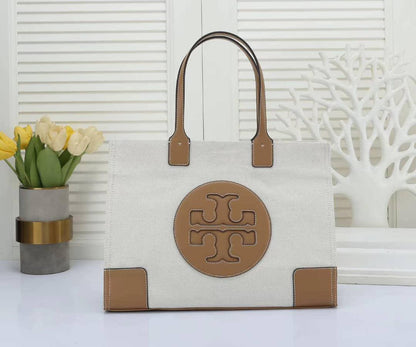 TORY BURCH
Best quality 
100 dhs💓
size 42CM

Zain290
♥️♥️♥️