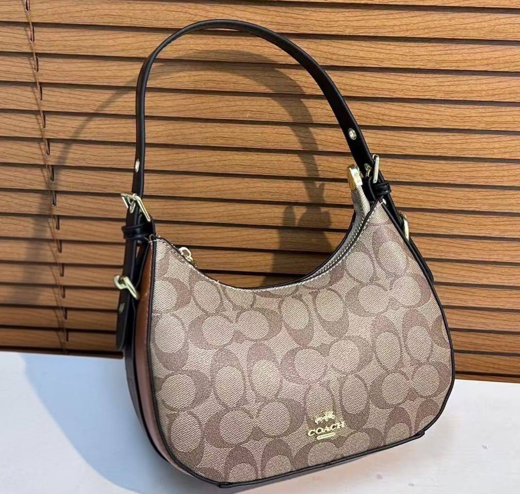 Coach 
70 dhs✅

Zain232
♥️♥️♥️
