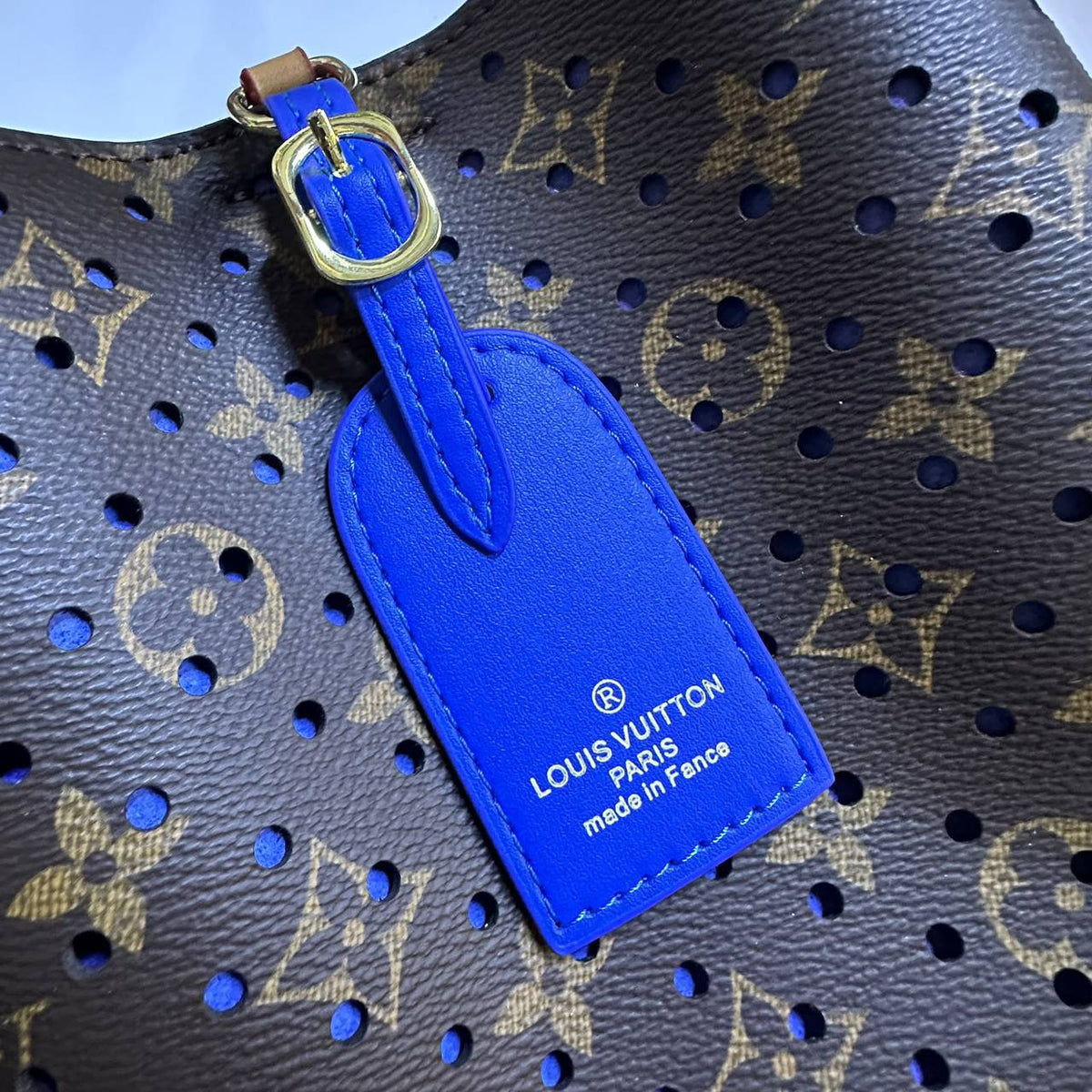 LV

COPY ONE 
NEW CAME 

WITH BOX 
155 dhs🇦🇪🇦🇪

Zain39
♥️♥️♥️