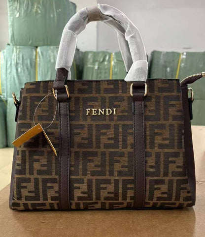 Fendi
70 dhs❣️

Zain50
♥️♥️♥️