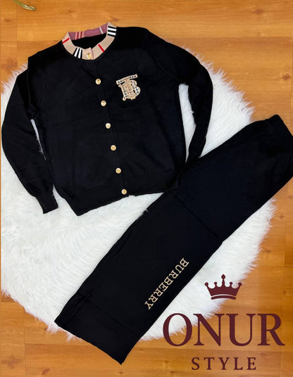 Burberry

Free size 

120 dhs 

Zain140

اطلبوها من الوتس المثبت في الأعلى👆🏻👆🏻

تواصلو معنا 👈🏻 Zain 
For order WhatsApp pinned 👆🏻

♥️♥️♥️