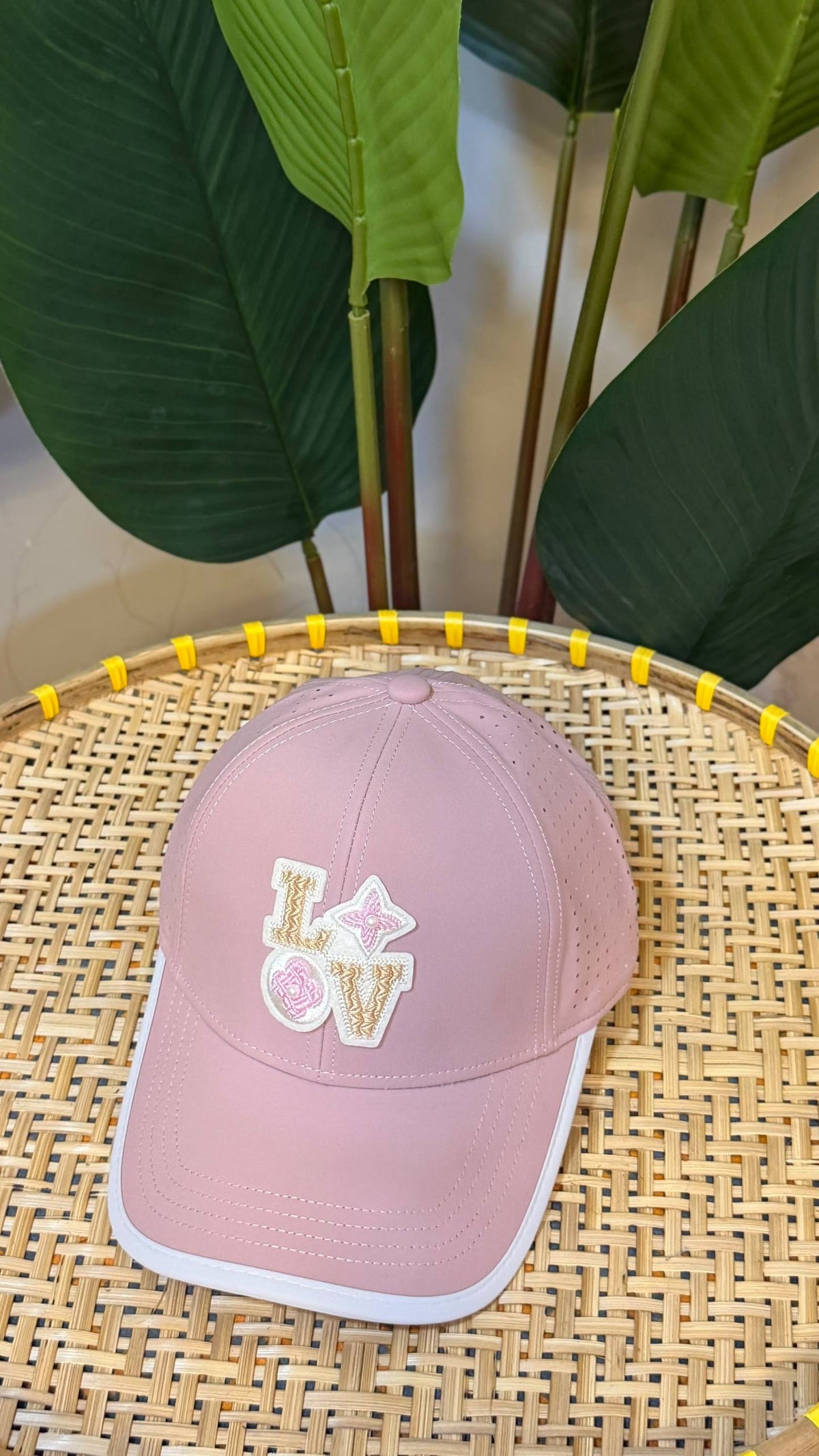 LV cap

VVIP QUALITY

180 dhs🇦🇪🇦🇪

Zain281
♥️♥️♥️