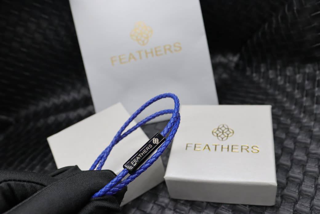 Bracelet 
55 dhs💓
+Box and paper bag🎁

Zain33
♥️♥️♥️