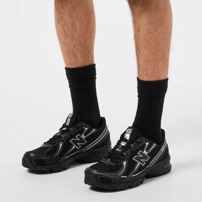 new balance 740 ‘Black’🖤
36-45 AVAILABLE 
190 dhs✅

Zain242
♥️♥️♥️