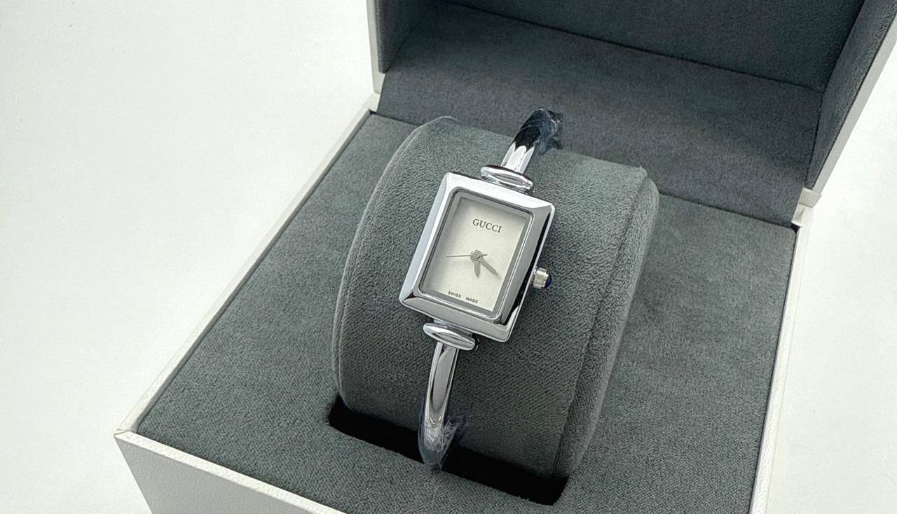 Gucci
60 dhs🪙💕

Zain45
♥️♥️♥️