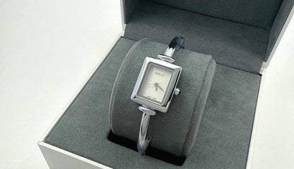 Gucci
60 dhs🪙💕

Zain45
♥️♥️♥️