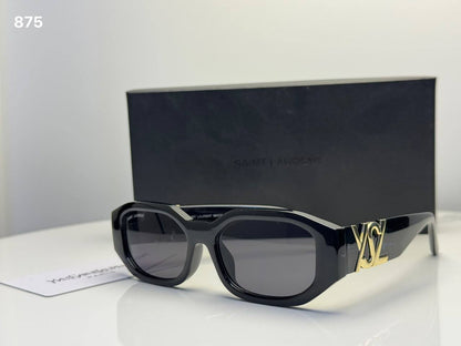 Dior
Gucci 
Miumiu
Celine
65 dhs🇦🇪🇦🇪

Good quality 
Zain182
♥️♥️♥️