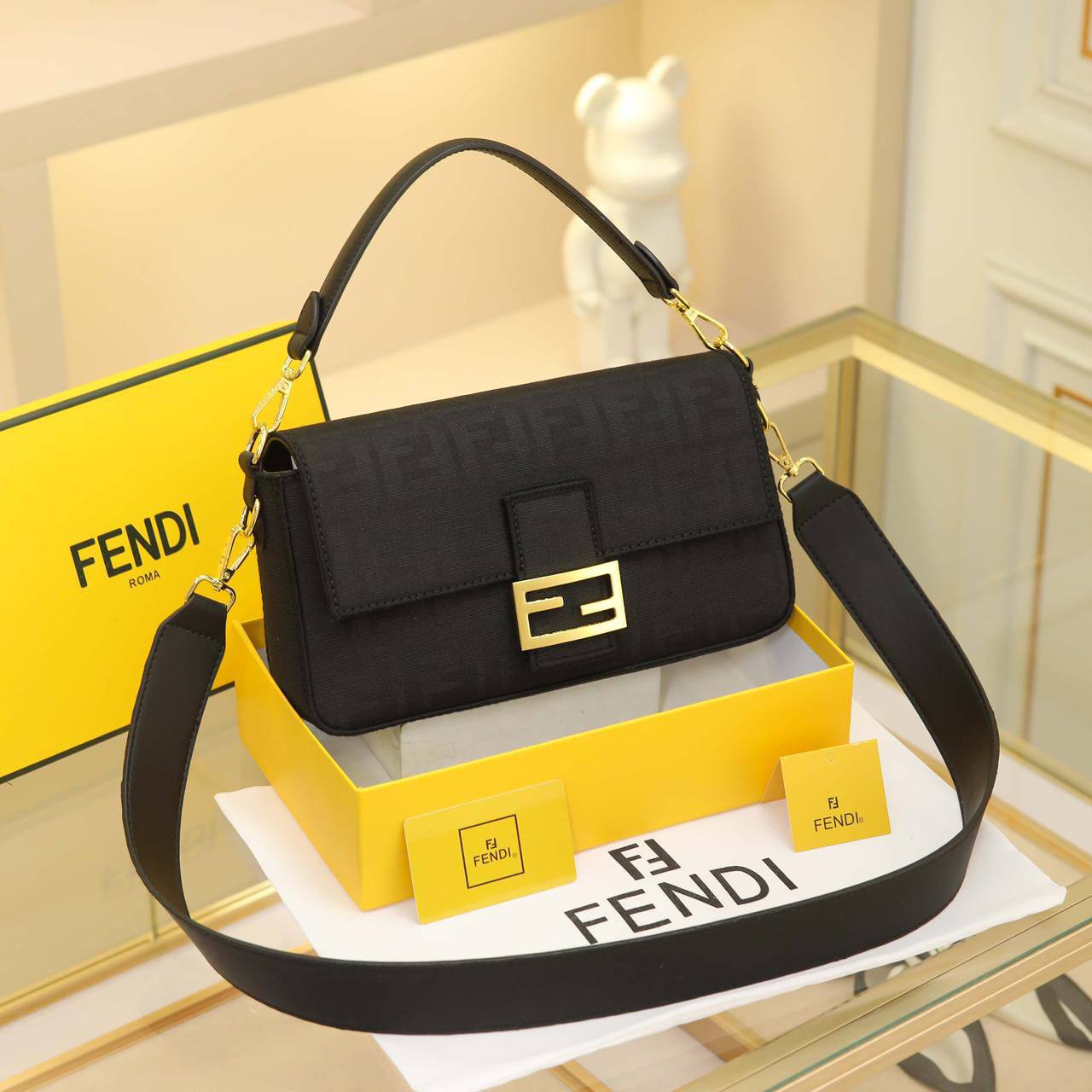 FENDI ʙᴀɢᴜᴇᴛᴛᴇ
FF ᴊᴀᴄǫᴜᴀʀᴅ ᴄᴀɴᴠᴀs
ɢᴏʟᴅ ʜᴀʀᴅᴡᴀʀᴇ
ᴡɪᴛʜ 2 ʙᴇʟᴛ sᴛʀᴀᴘ
sɪᴢᴇ: 26x17x7cm
ᴡɪᴛʜ BOX
🎁🎁🎁

95 dhs👑

Zain31
♥️♥️♥️