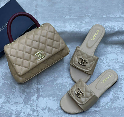 Chanel  
shoes & bag. Set 
170 dhs❣️
Shoes size. 36 to 41 

Zain175
♥️♥️♥️