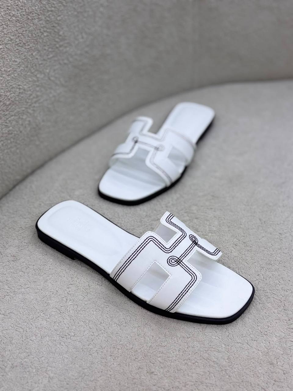 Hermes 
100 dhs🇦🇪🇦🇪
Size 36-42

Zain55
♥️♥️♥️