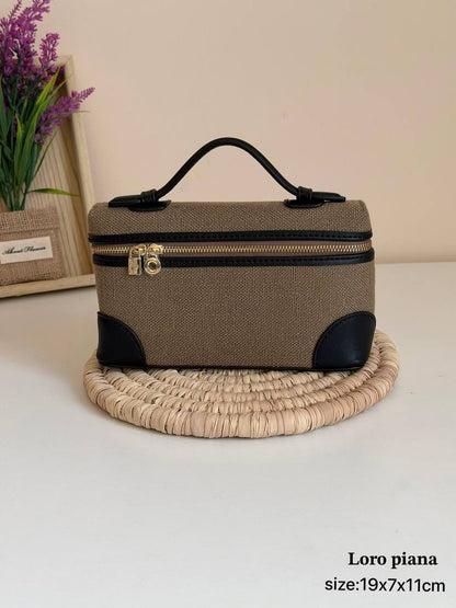 Loropiana

230 dhs 

Zain134
♥️♥️♥️