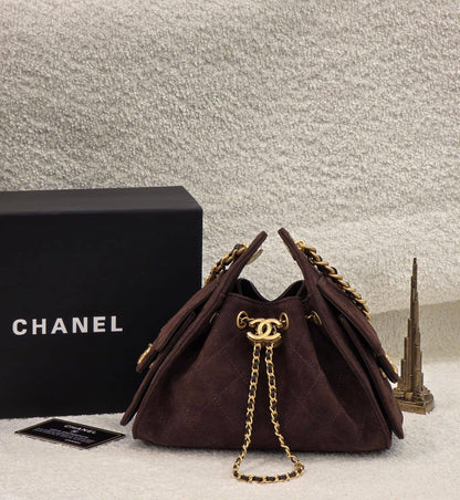 Chanel 
Master
         22Cm
335 dhs❣️

Zain131
♥️♥️♥️