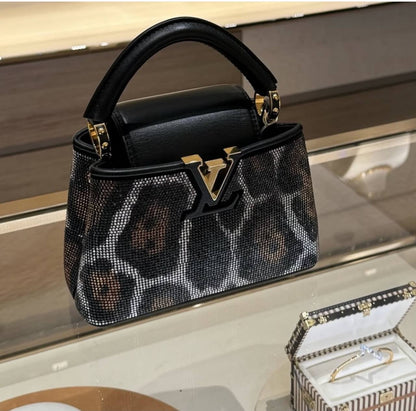 LV
For Price 👇 WhatsApp✅
0568585901 
0507557372
0552275751 Owner Zain 👌

ETAG4
♥️♥️♥️
