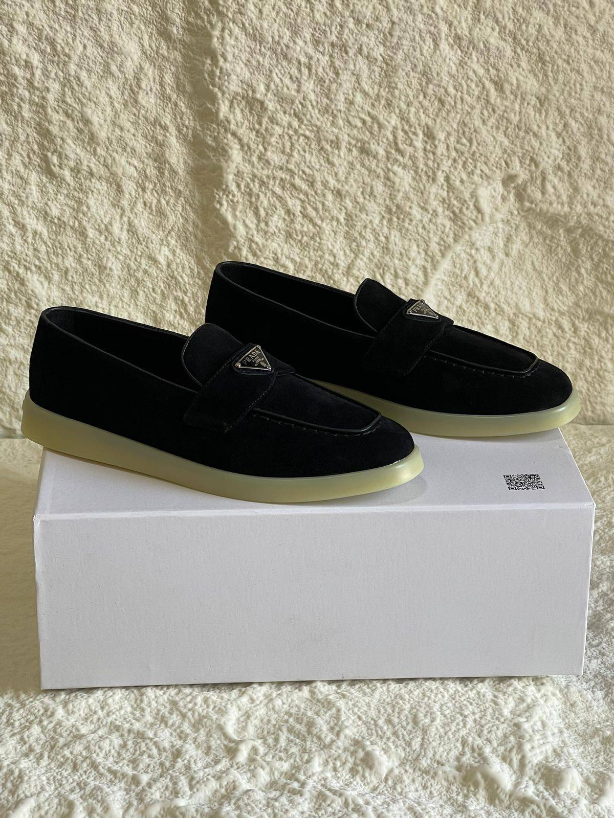 PRADA 
SuperMaster Quality 💯
450 dhs❣️
Size: 36-41💥

Zain171
♥️♥️♥️