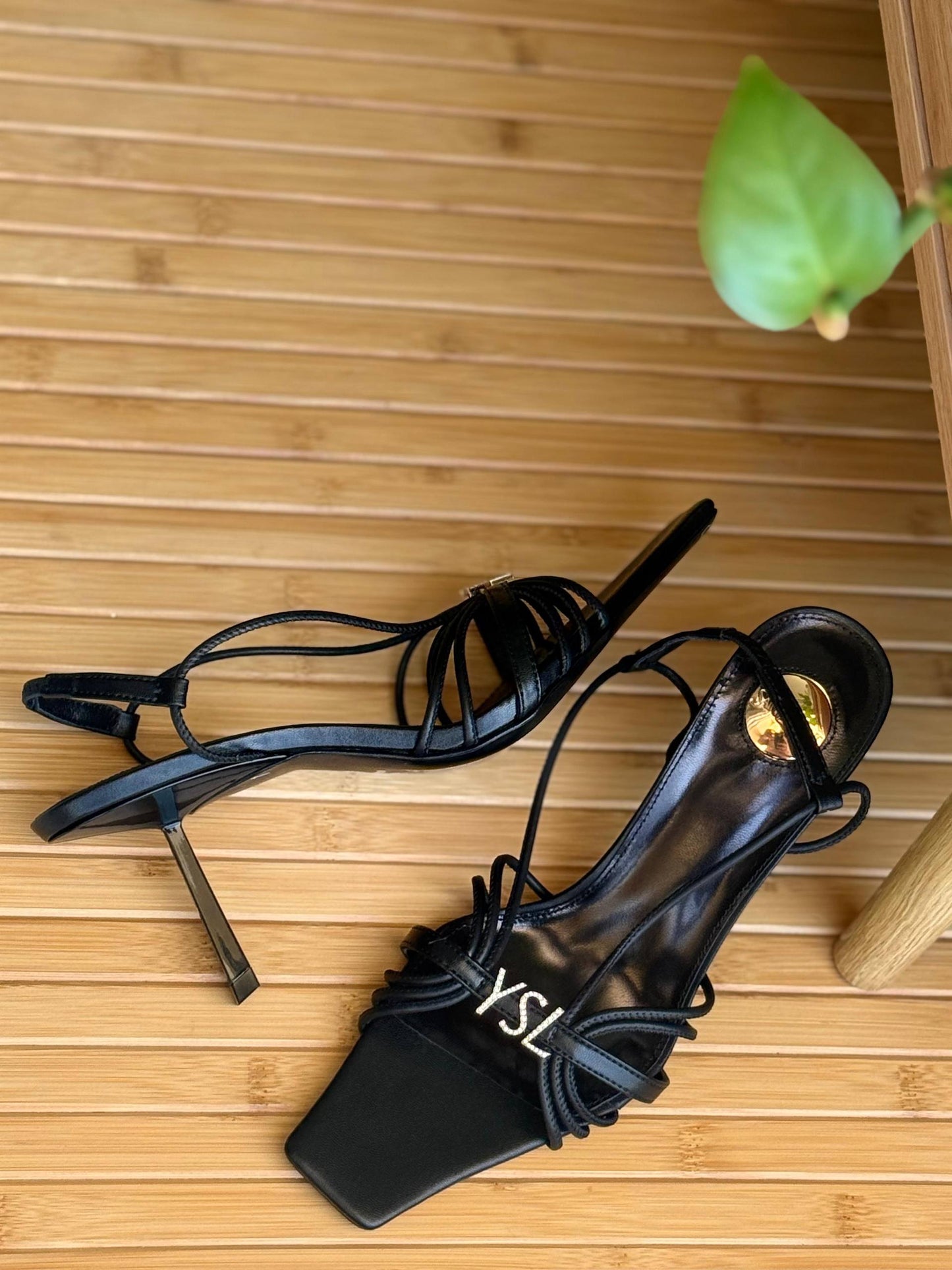 YSL
AA Quality
𝗦𝗶𝘇𝗲 𝟯𝟲 𝘁𝗼 𝟰𝟭 
450 dhs✅

Zain303
♥️♥️♥️