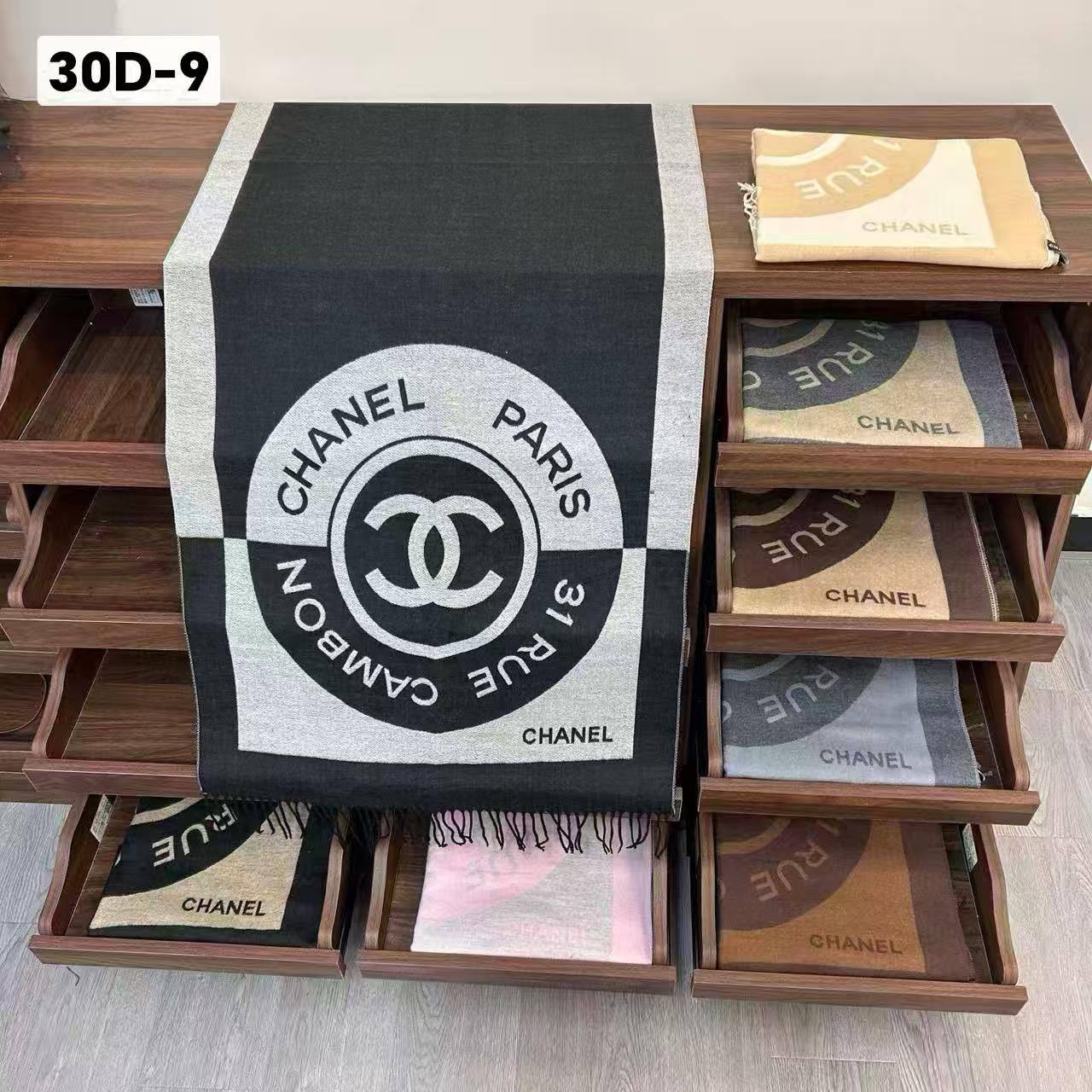 New winter Scarf   🌹🌹🌹

45 dhs🪙💚

Zain253
♥️♥️♥️