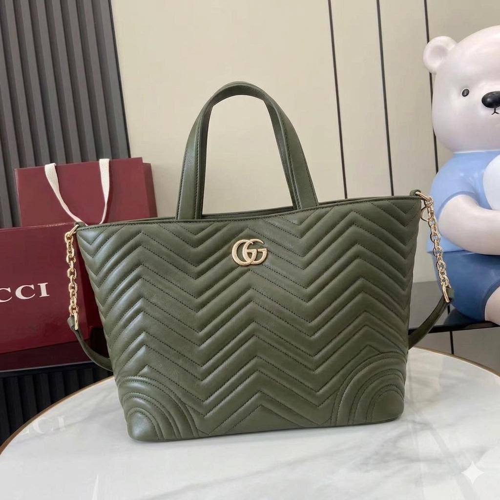 Gucci 

good quality 
100 dhs🇦🇪🇦🇪

Zain215
♥️♥️♥️