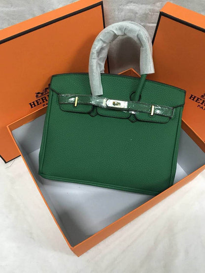 Hermes
25 CM
100 dhs🇦🇪

Zain143
♥️♥️♥️