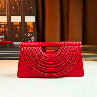 BOTTEGA NEW CAME GOOD QUALITY WITH BOX 
120 dhs✅

Zain295
♥️♥️♥️