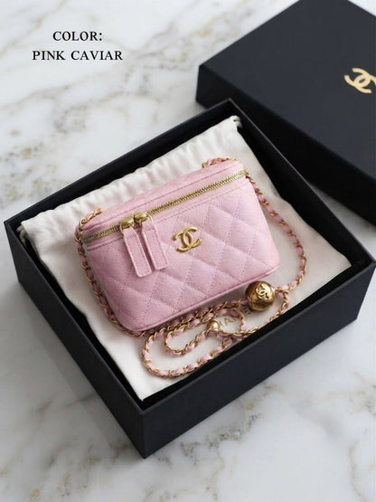 Chanel ᴠᴀɴɪᴛʏ ᴄᴀsᴇ
ᴍɪʀʀᴏʀ ɪɴsɪᴅᴇ/ ɢᴏʟᴅ ᴄʜᴀɪɴ
ᴡɪᴛʜʙᴏx
ᴄᴀᴠɪᴀʀ
sɪᴢᴇ:17ᴄᴍ
100 dhs💛

Zain56
♥️♥️♥️
