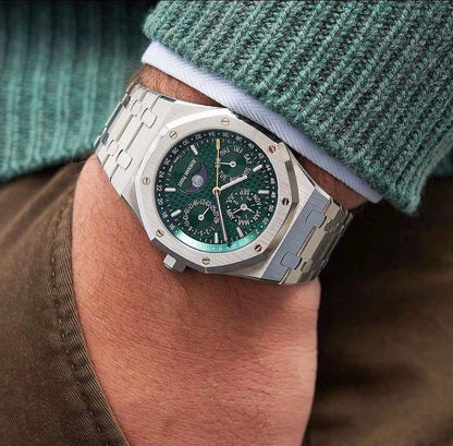 Ap watch for men good quality automatic 
400 dhs🌺

Zain59
♥️♥️♥️