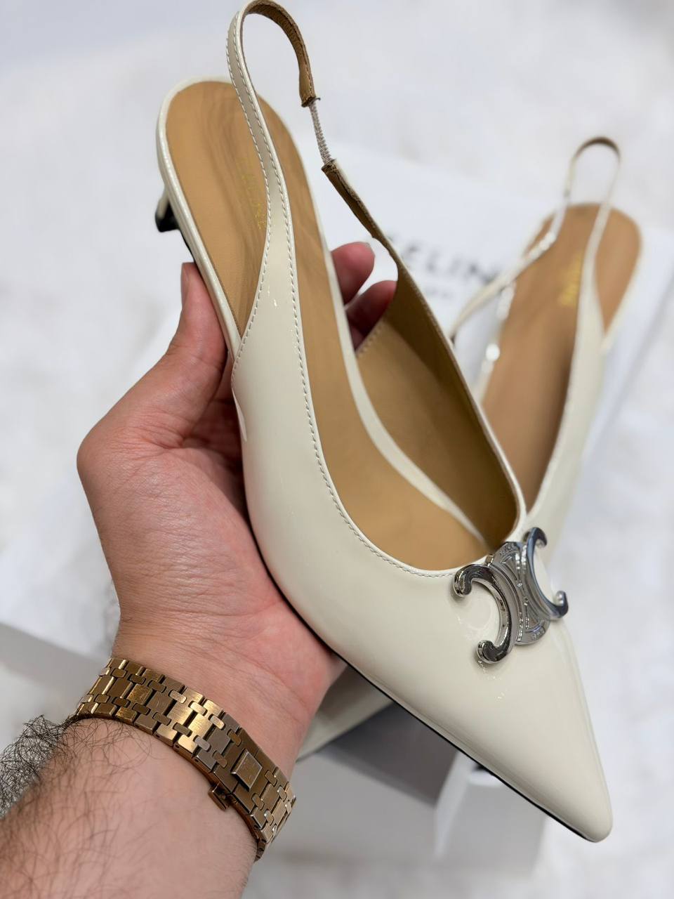 Celine
💎 _*VIP QUALITY +A*_ 💎
Size 37 To 41
480 dhs✅

Zain292
♥️♥️♥️