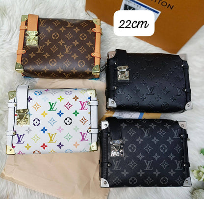 AVAILABLE 

LV 
WITH BOX 🎁 
125 dhs🇦🇪🇦🇪

Zain169
♥️♥️♥️