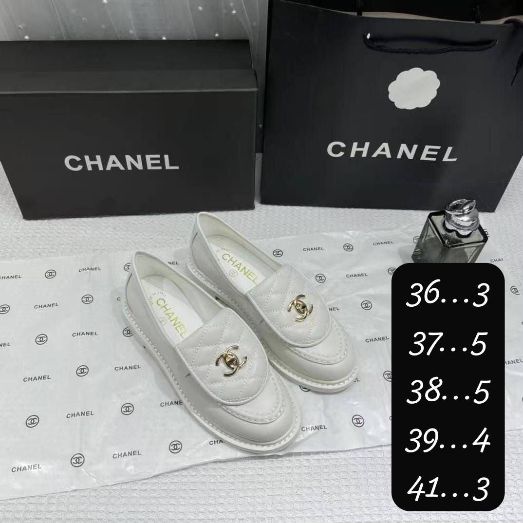 CHANEL SHOES 
GOOD QUALITY 
110 dhs✅

Zain40
♥️♥️♥️