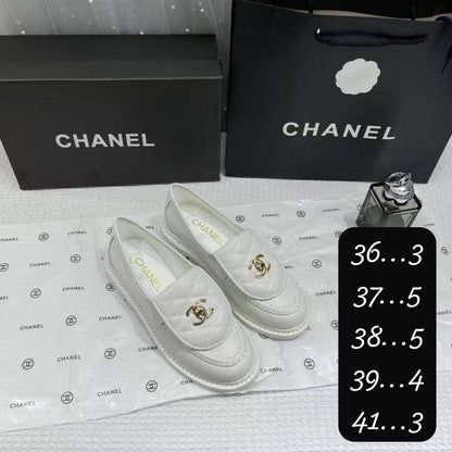 CHANEL SHOES 
GOOD QUALITY 
110 dhs✅

Zain40
♥️♥️♥️